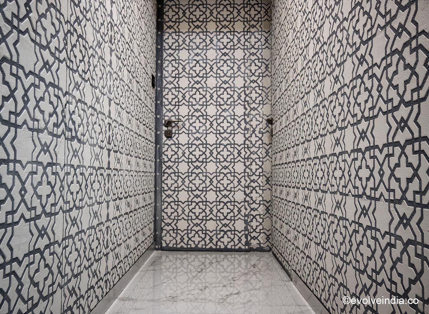 Project Work by Evolve India Residential interior designed with decorative concrete finish