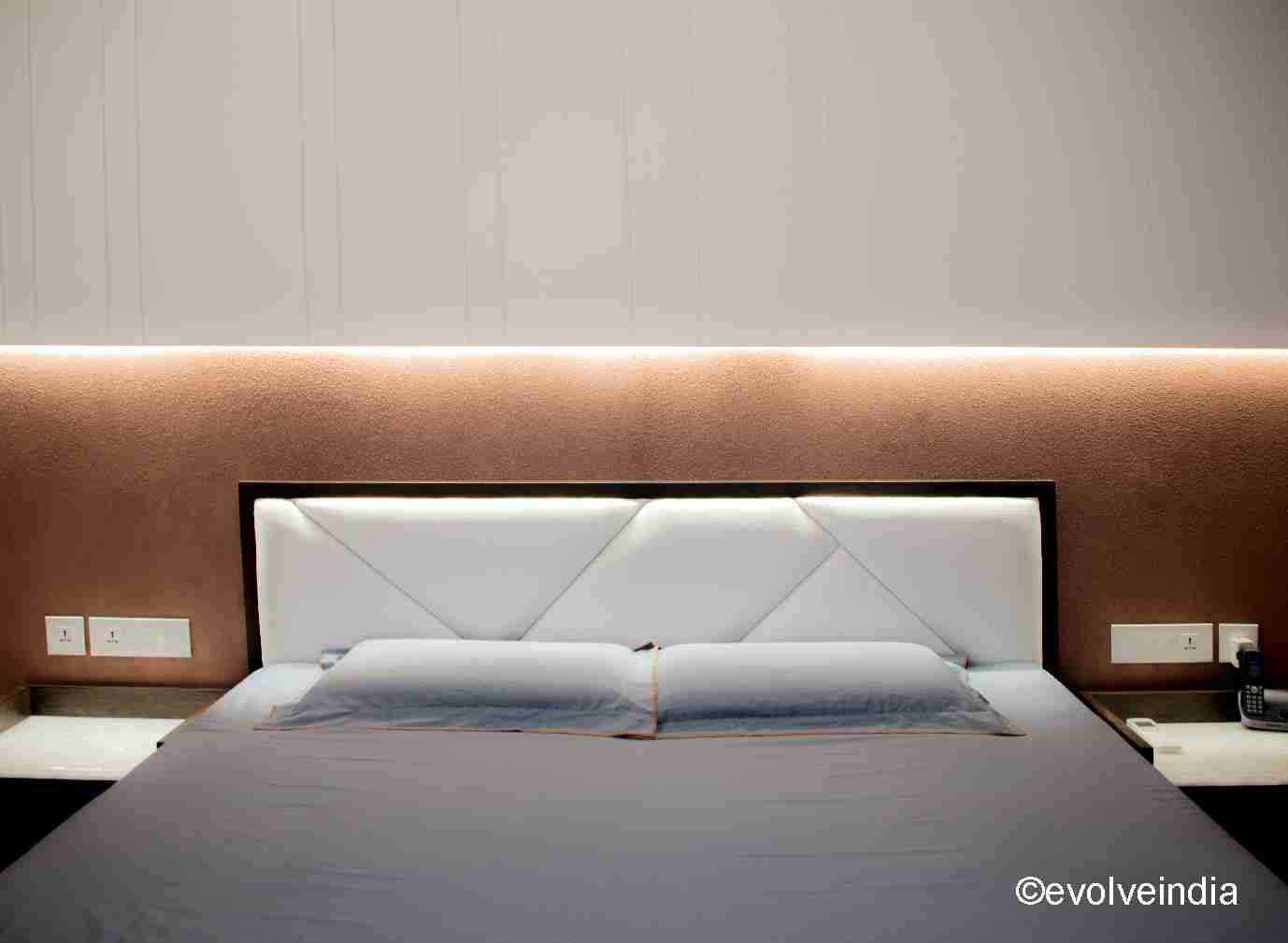 Accent Wall Bed back accent wall designed by Evolve India