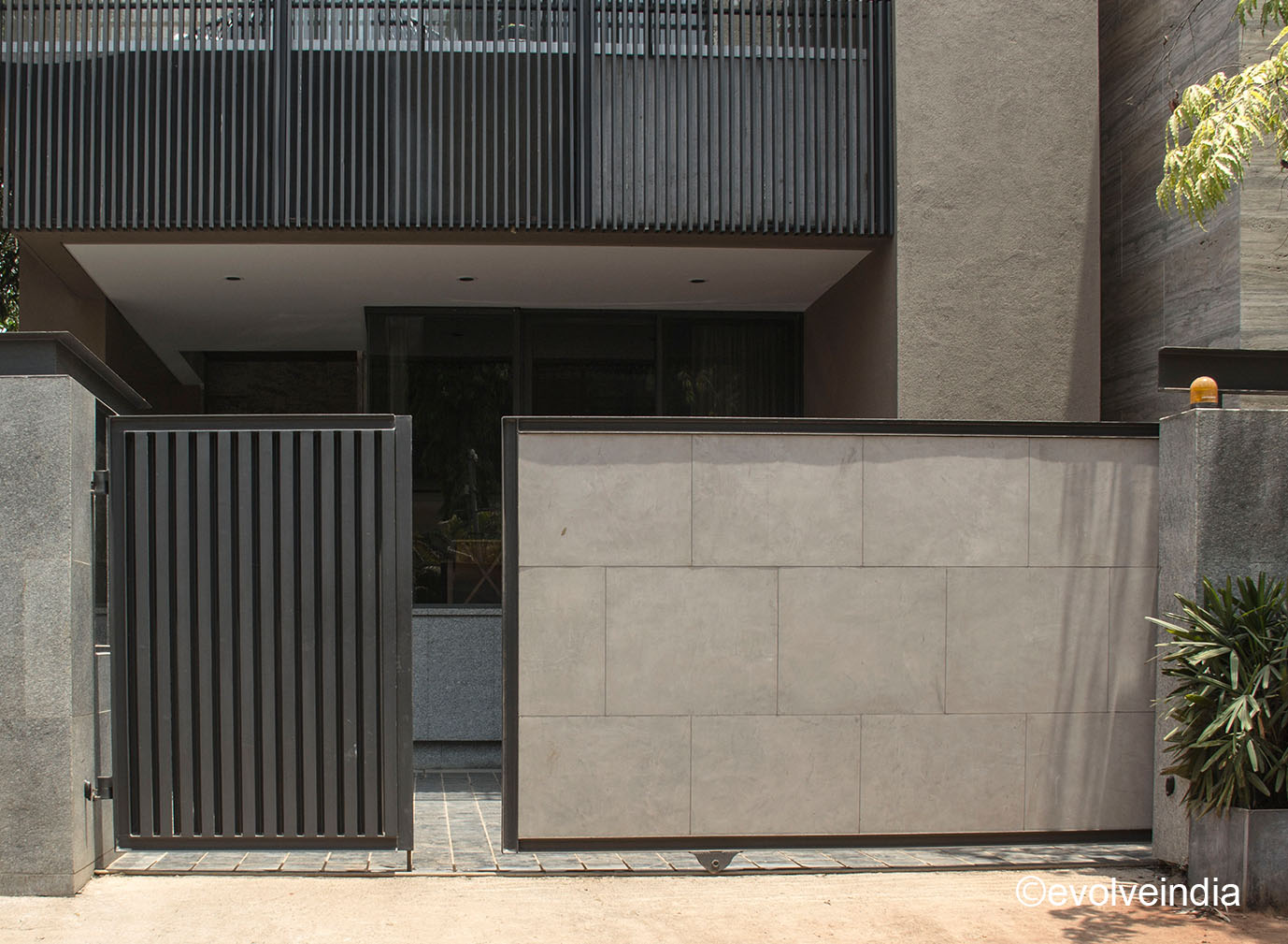 Exterior Design Exterior Wall Texture Design of A Residential Space done by Evolve India using decorative concrete finishes