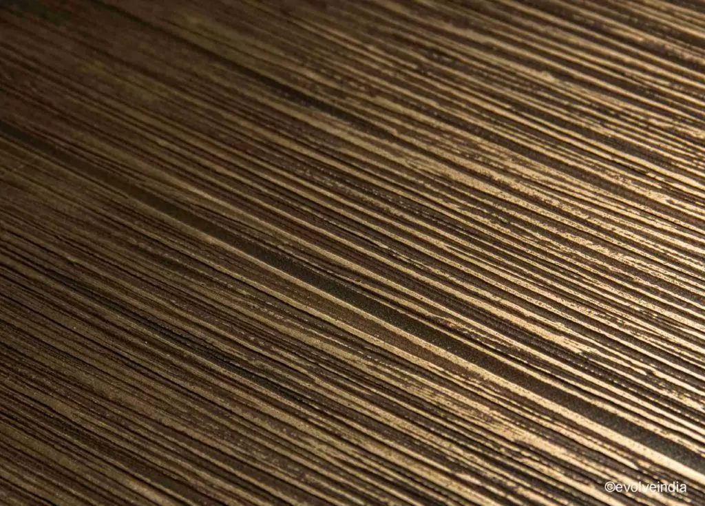 bronze liquid metal finish on the surface