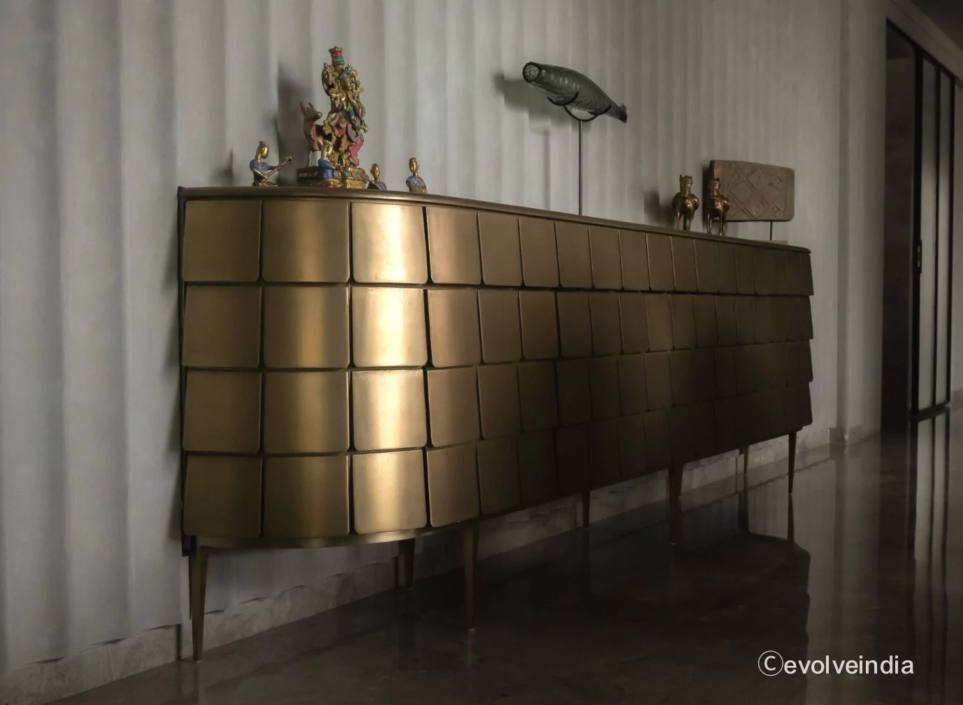 Table Design Brass Console By Evolve India
