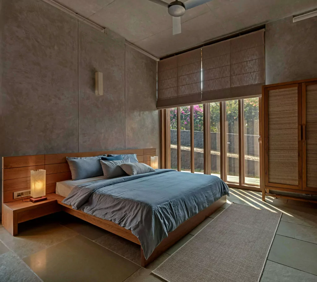 Ideas to decorate your bedroom with textured wall