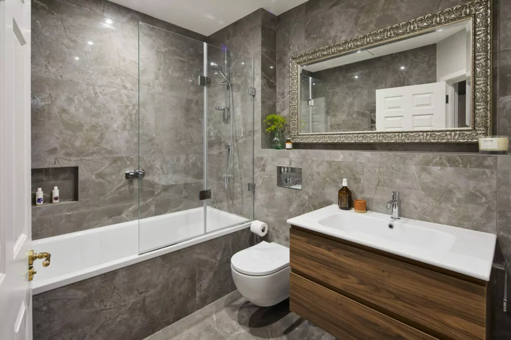 Types of wall covering - Create tiled walls to achieve the aesthetics of a modern New York apartment
